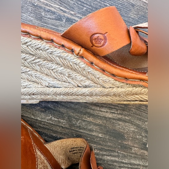 Born Drilles Wedge Sandals Brown 9M - Picture 9 of 9